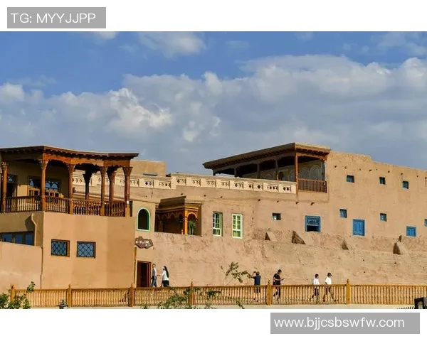 新疆喀什古城的历史魅力与辽宁文化的交融探索之旅