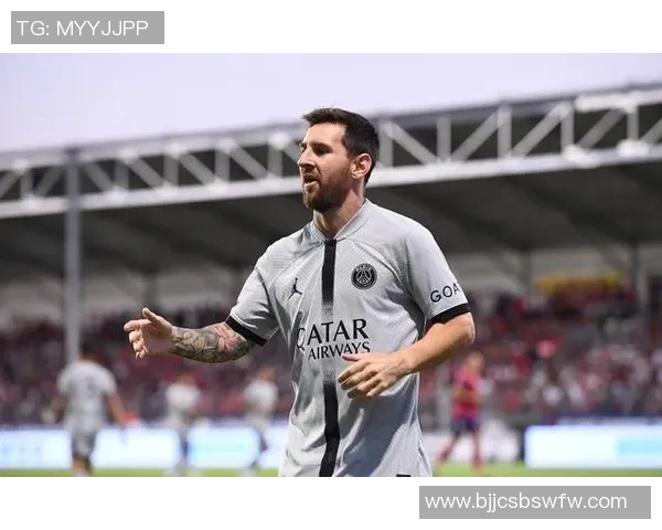 昂热与尼斯激战正酣比分悬念不断引发球迷热议 昂热与尼斯激战正酣比分悬念不断引发球迷热议