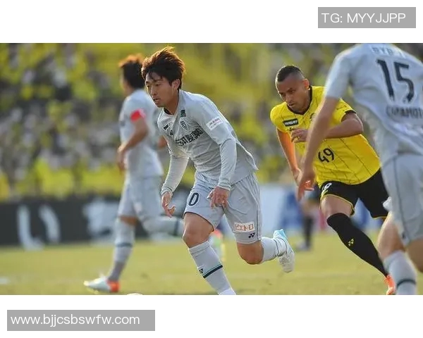 福冈黄峰迎战大宫松鼠力争主场胜利展现球队实力