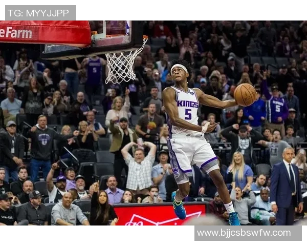 德阿隆福克斯：年轻控卫的崛起与未来发展潜力分析